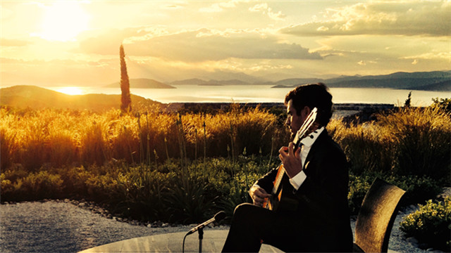 "西区故事"帕布罗·维勒盖斯吉他独奏音乐会