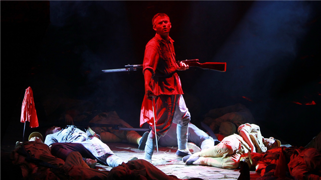 庆祝党的十九大胜利召开-中国武警文工团大型原创话剧《在路上》