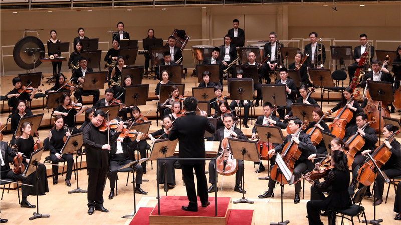 国家大剧院管弦乐团携手小提琴家宁峰共同演绎中国作曲家赵季平的