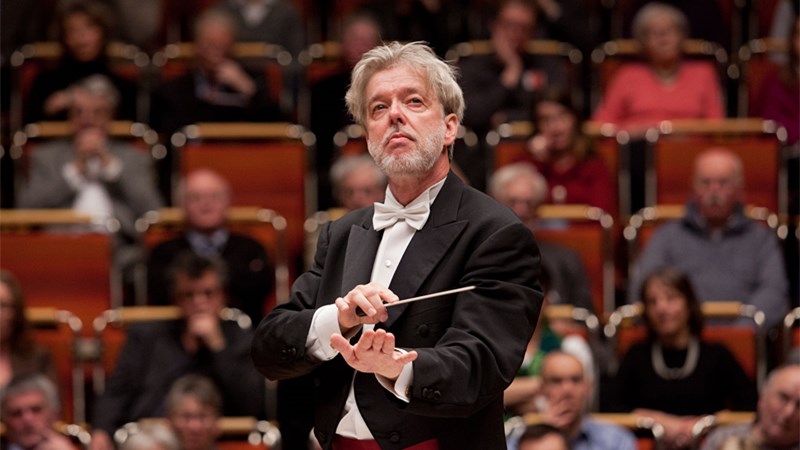 尤卡-佩卡·萨拉斯特将率科隆西德广播交响乐