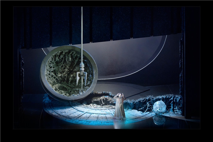 舞美掠影(舞美设计:乌戈·德·安纳)