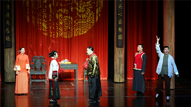 王晓鹰导演作品大连话剧团原创剧目无风地带