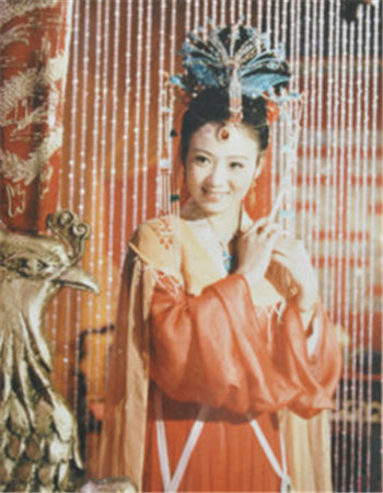 花旦:《女驸马》中“公主” 花旦:《女驸马》中“公主”